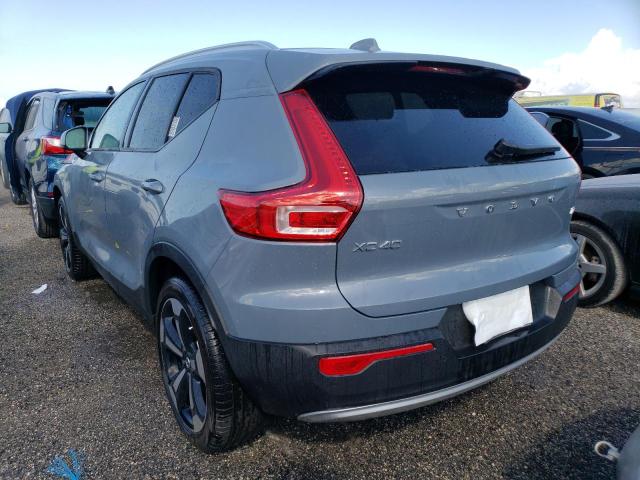 YV4AC2HK7N2743387 - 2022 VOLVO XC40 T4 MO BLUE photo 3