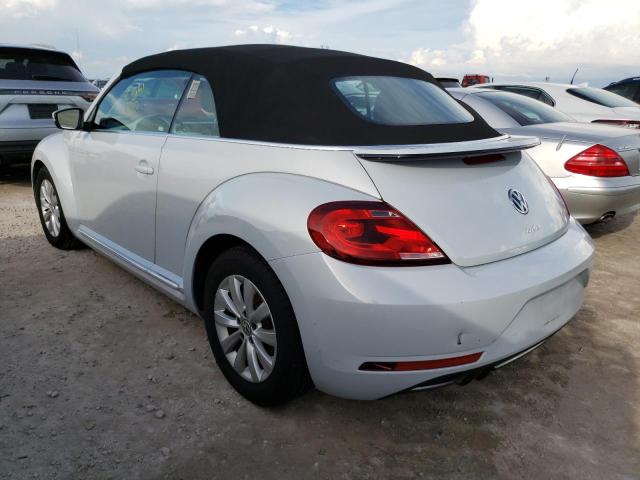 3VW517AT8HM819087 - 2017 VOLKSWAGEN BEETLE S/S 银色 照片 3