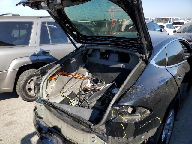 5YJSA1E15HF201158 - 2017 TESLA MODEL S Սև լուսանկար 9