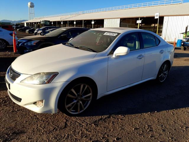 JTHBK262785055999 - 2008 LEXUS IS 250 WHITE photo 2