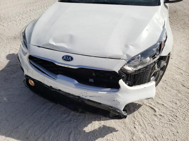 3KPF24ADXLE218908 - 2020 KIA FORTE FE WHITE photo 9