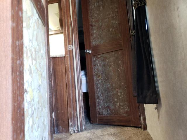 4YDF31028F4730293 - 2015 KEYSTONE MONTANA BEIGE photo 5