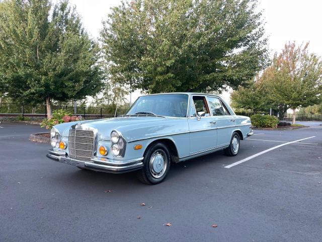 10801812054375 - 1970 MERCEDES-BENZ 280SE BLUE photo 2