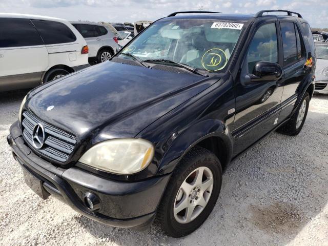 4JGAB72E31A267110 - 2001 MERCEDES-BENZ ML 430 BLACK photo 2