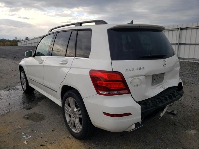 WDCGG0EB5FG401199 - 2015 MERCEDES-BENZ GLK 250 BL WHITE photo 3