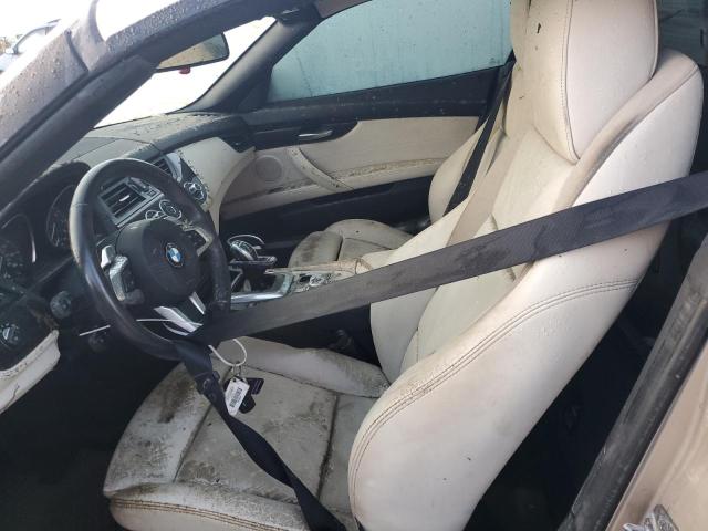 WBALM7C54AE382407 - 2010 BMW Z4 SDRIVE3 Argent photo 5