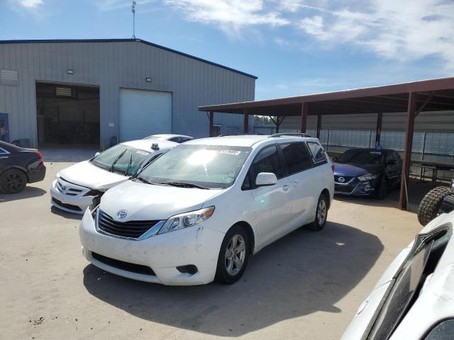 5TDKK3DCXDS395011 - 2013 TOYOTA SIENNA LE WHITE photo 2