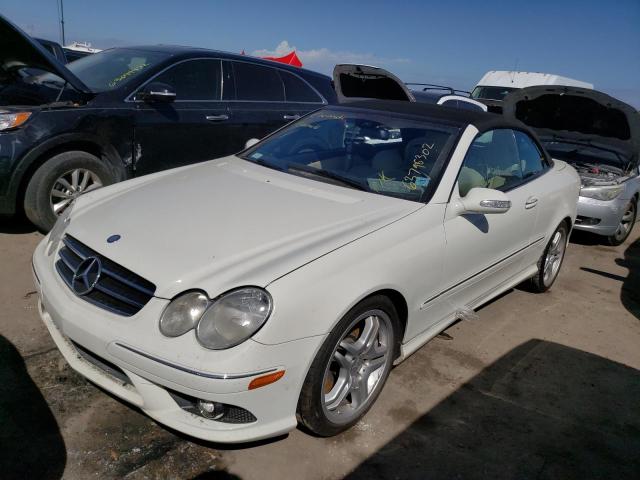 WDBTK72F08T091202 - 2008 MERCEDES-BENZ CLK 550 WHITE photo 2