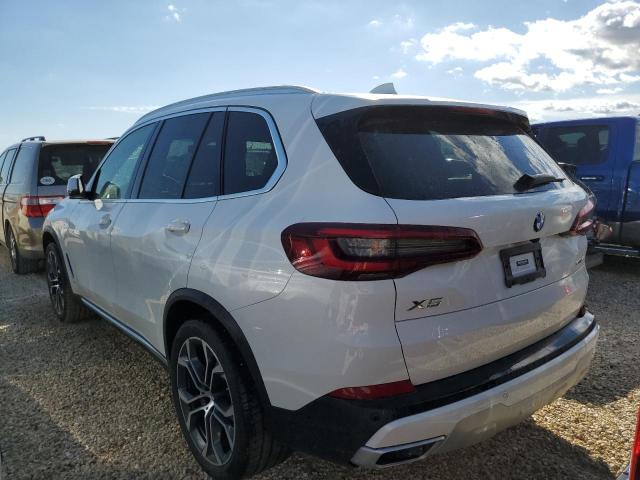 5UXCR4C01N9K66375 - 2022 BMW X5 SDRIVE WHITE photo 3