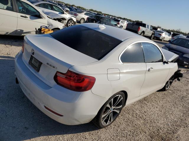 WBA1F5C57EVV99526 - 2014 BMW 228 I WHITE photo 4