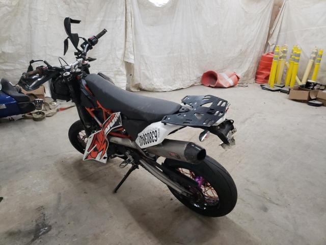 VBKLET401JM715503 - 2018 KTM 690 ENDURO TWO TONE photo 3