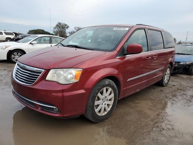 2C4RC1BG5DR801971 - 2013 CHRYSLER TOWN & COU RED photo 2