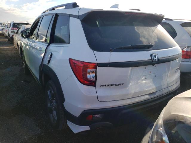 5FNYF8H94LB002813 - 2020 HONDA PASSPORT T WHITE photo 3