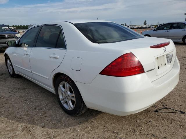 1HGCM56317A209866 - 2007 HONDA ACCORD SE WHITE photo 3