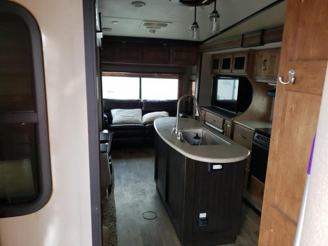 573FR4228H3308607 - 2017 GRAN REFLECTION TWO TONE photo 6