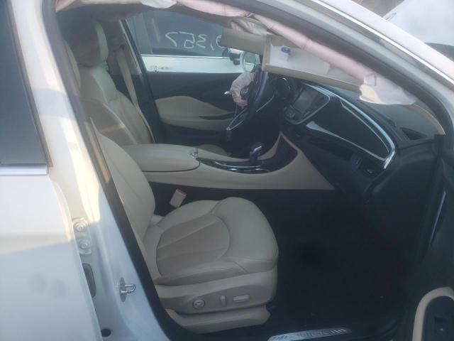 LRBFXDSA9HD070506 - 2017 BUICK ENVISION E WHITE photo 5