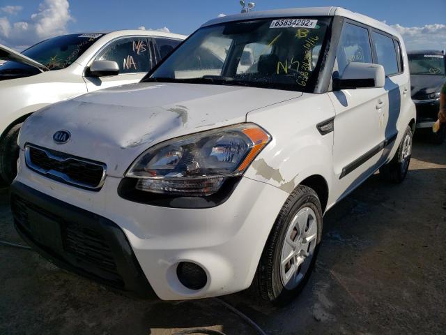 KNDJT2A54C7353502 - 2012 KIA SOUL WHITE photo 2