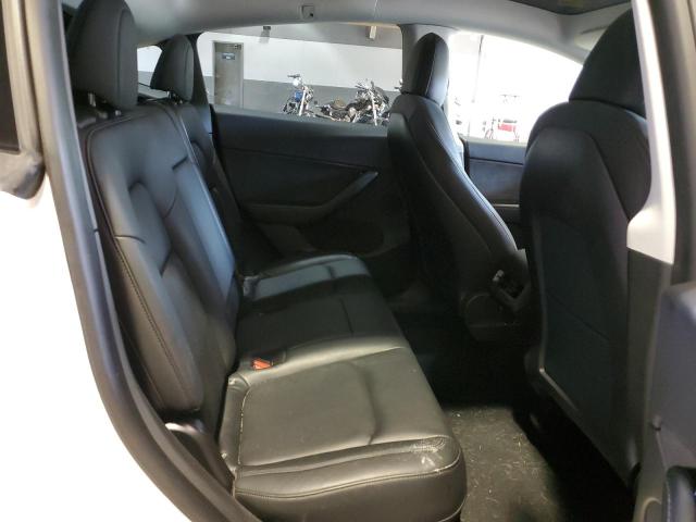 5YJYGDEE7LF046196 - 2020 TESLA MODEL Y أبيض صورة 6