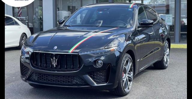 ZN661YUSXLX356001 - 2020 MASERATI LEVANTE S BLACK photo 2