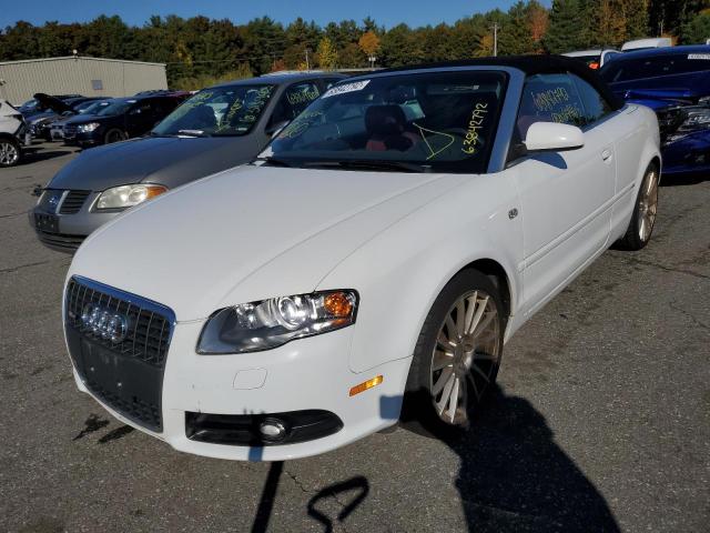 WAUDH48H09K006696 - 2009 AUDI A4 3.2 CAB WHITE photo 2