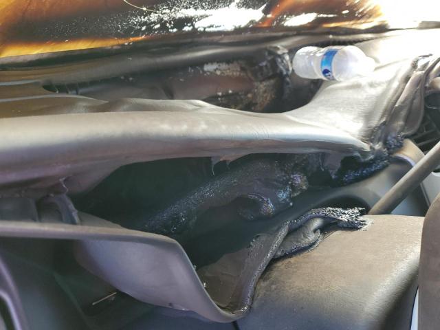 4F2CZ96163KM46105 - 2003 MAZDA TRIBUTE ES 银色 照片 8