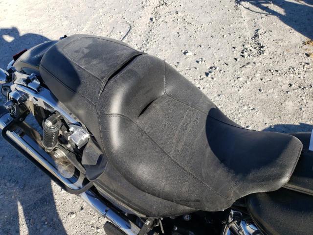 1HD1KBC17JB659518 - 2018 HARLEY-DAVIDSON FLHX STREE BLACK photo 6