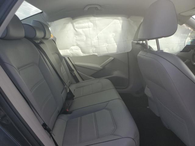 1VWDT7A3XHC034190 - 2017 VOLKSWAGEN PASSAT R-L GRAY photo 6