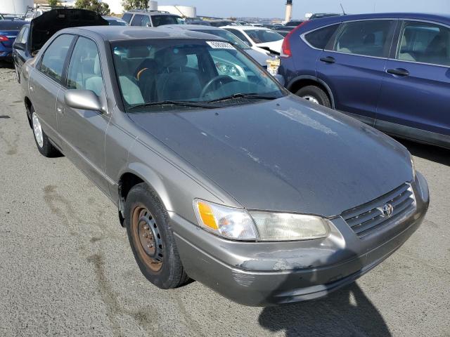 4T1BG22K3WU323633 - 1998 TOYOTA CAMRY BEIGE photo 1