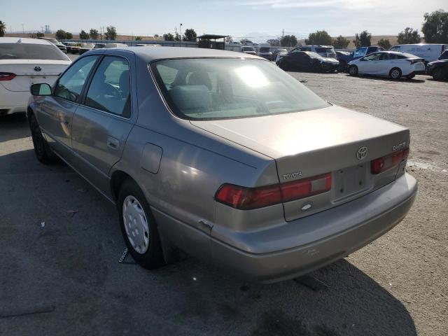 4T1BG22K3WU323633 - 1998 TOYOTA CAMRY BEIGE photo 3