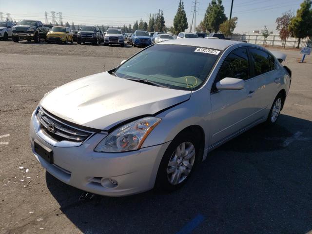 1N4AL2AP8CN476349 - 2012 NISSAN ALTIMA BAS SILVER photo 2