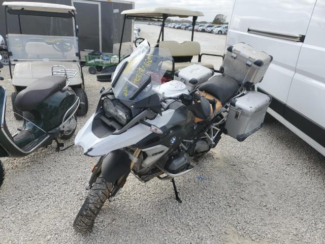 WB10A6100HZ655276 - 2017 BMW R1200 GS UNKNOWN - NOT OK FOR INV. photo 2