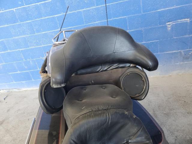 1HD1FCW115Y628080 - 2005 HARLEY-DAVIDSON FLHTCUI 棕色 照片 6