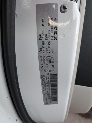 2C4RC1GG4JR352061 - 2018 CHRYSLER PACIFICA L WHITE photo 10