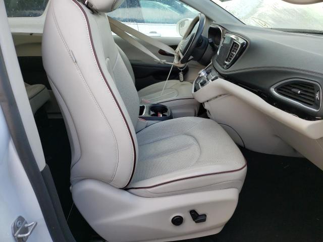 2C4RC1GG4JR352061 - 2018 CHRYSLER PACIFICA L WHITE photo 5