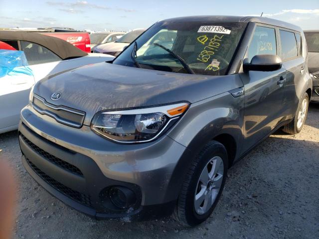 KNDJN2A28K7683142 - 2019 KIA SOUL GRAY photo 2