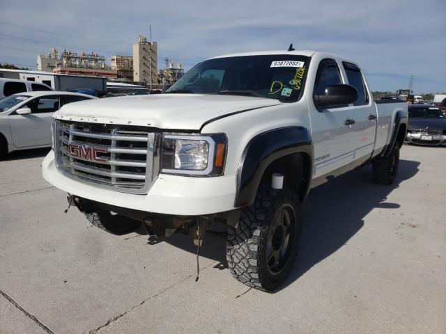 1GTHC23698F181906 - 2008 GMC SIERRA C25 WHITE photo 2