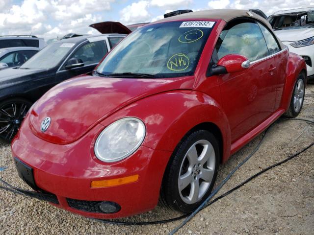 3VWSF31Y26M327015 - 2006 VOLKSWAGEN NEW BEETLE RED photo 2