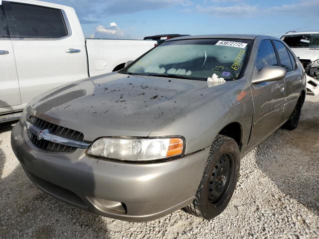 1N4DL01DXYC129650 - 2000 NISSAN ALTIMA XE GOLD photo 2