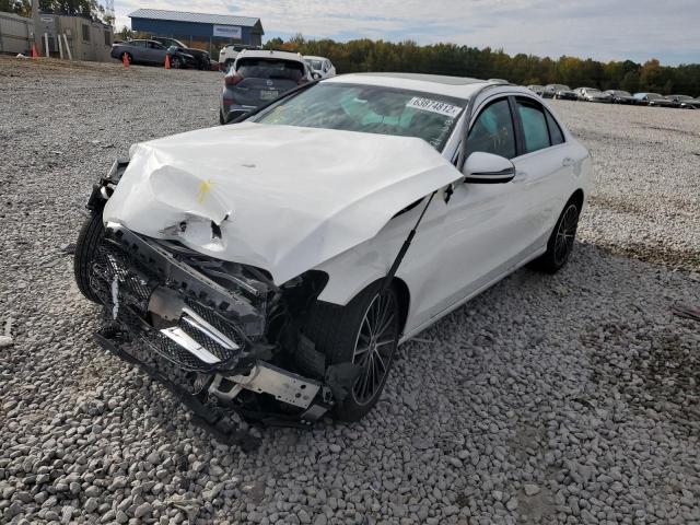 W1KWF8DB9MR644476 - 2021 MERCEDES-BENZ C300 WHITE photo 2