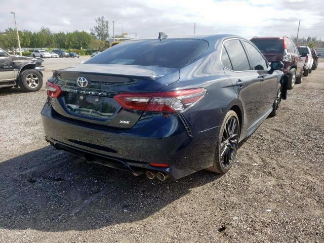 4T1K61AK8MU444167 - 2021 TOYOTA CAMRY XSE BLUE photo 4