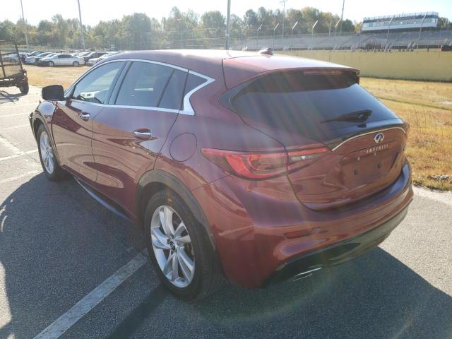 SJKCH5CP1JA056064 - 2018 INFINITI QX30 BASE RED photo 3