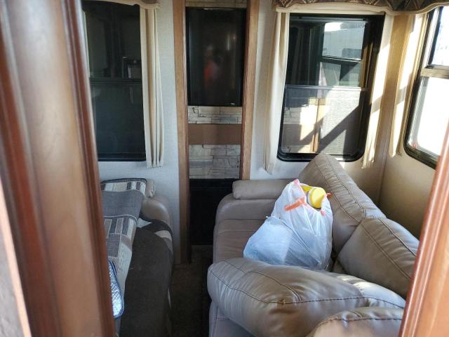 4YDF38227J4700779 - 2018 KEYSTONE MONTANA BEIGE photo 6