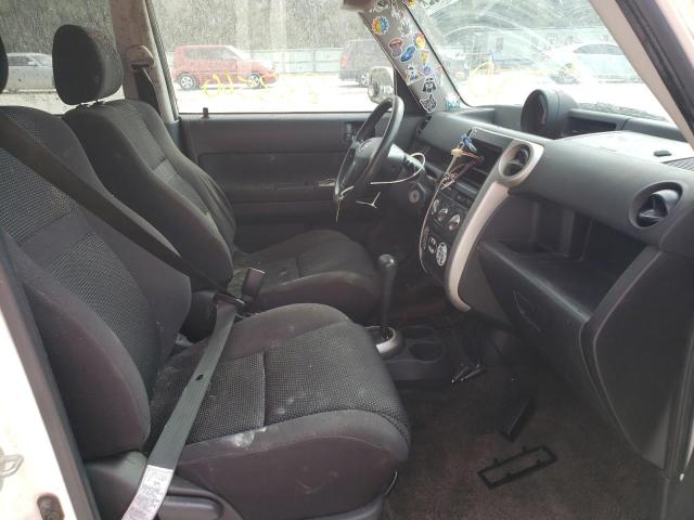 JTLKT324350174187 - 2005 TOYOTA SCION XB თეთრი ფოტო 5