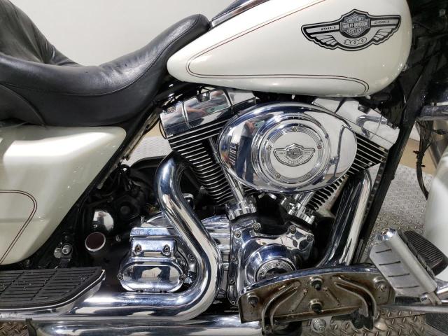 1HD1FCW1X3Y636451 - 2003 HARLEY-DAVIDSON FLHTCUI 白色 照片 5
