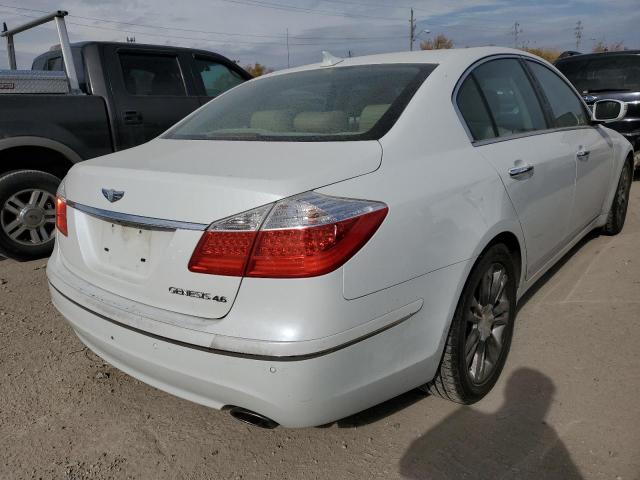 KMHGC46F29U058735 - 2009 HYUNDAI GENESIS 4. WHITE photo 4