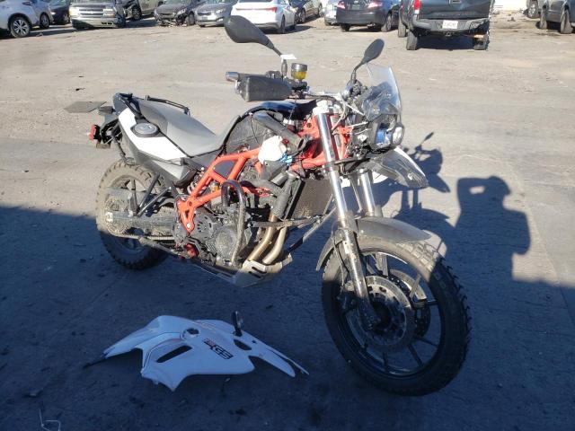 WB10B1104GZU99824 - 2016 BMW F700 GS WHITE photo 1