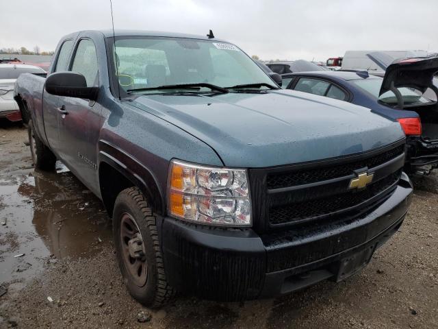 2GCEK19C181112552 - 2008 CHEVROLET SILVRDO LS BLUE photo 1