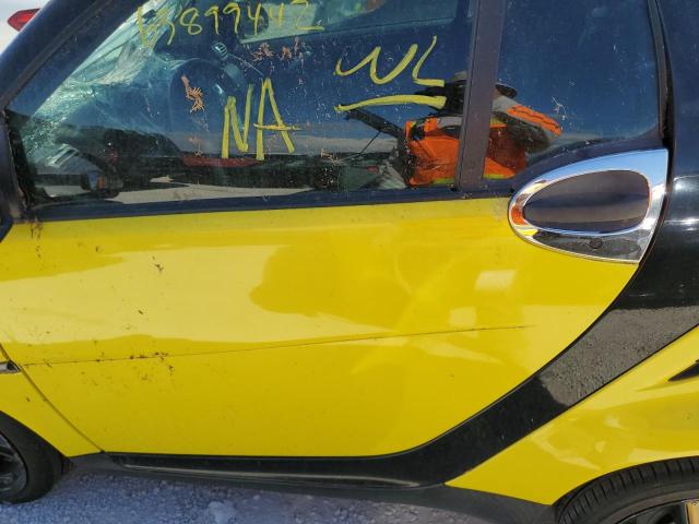 WMEEK31X68K149155 - 2008 SMART FORTWO PAS 黄色 照片 9