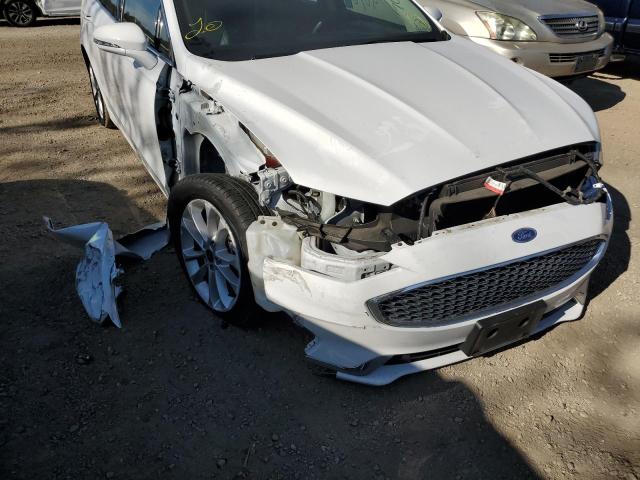 3FA6P0SU7KR189440 - 2019 FORD FUSION TIT WHITE photo 9