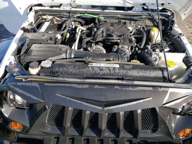 1C4BJWDG2CL121762 - 2012 JEEP WRANGLER U თეთრი ფოტო 7